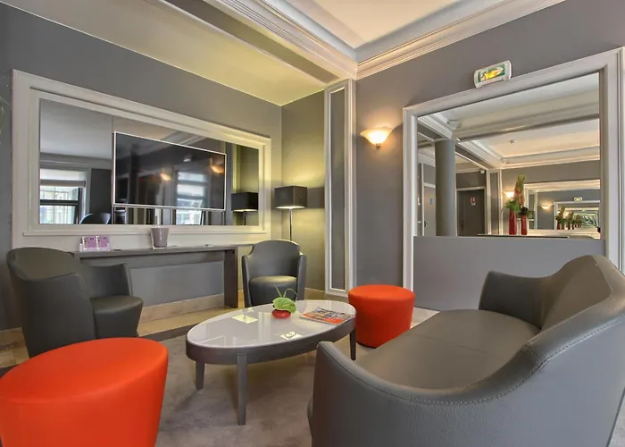 Timhotel Opéra Blanche Fontaine
