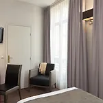 מלון Timhotel Opera Blanche Fontaine פריז