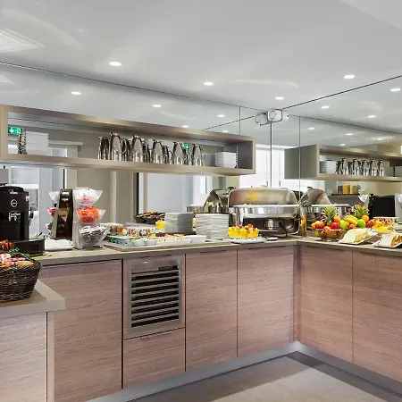 Timhotel Opéra Blanche Fontaine 4* París