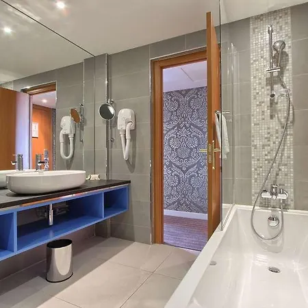 Hotel Timhotel Opéra Blanche Fontaine 4*