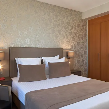 Timhotel Opera Blanche Fontaine Hotel Paris