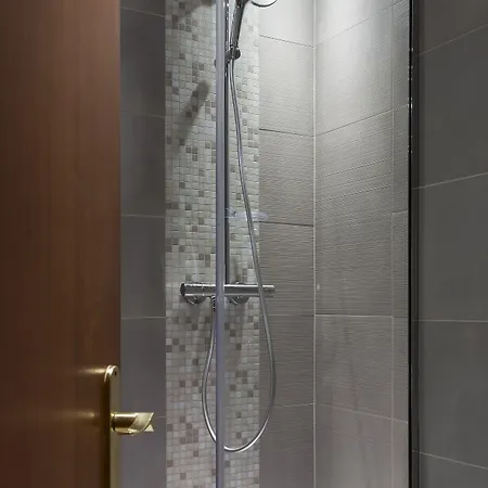 Timhotel Opera Blanche Fontaine 4*