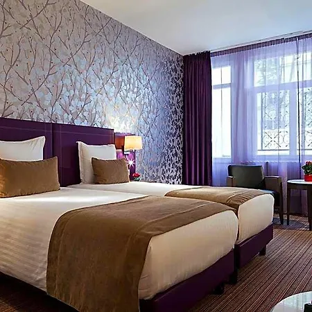 Timhotel Opera Blanche Fontaine 4*