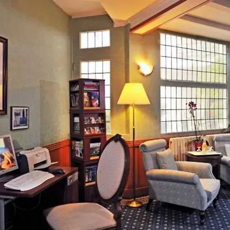 Hotel Timhotel Opéra Blanche Fontaine 4*