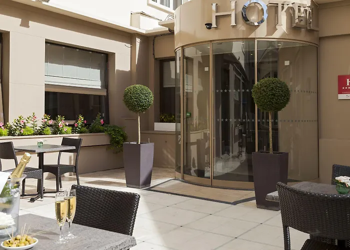 Timhotel Opéra Blanche Fontaine Hotel 4*