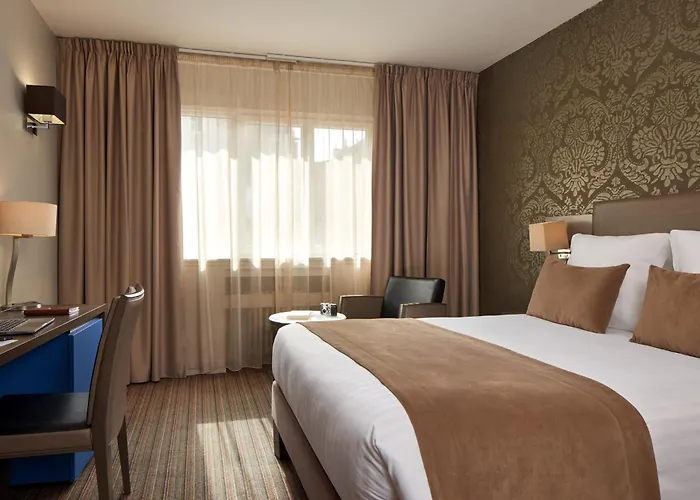 Timhotel Opera Blanche Fontaine Hotel