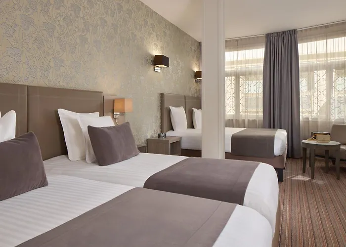 Hotel Timhotel Opéra Blanche Fontaine 4*