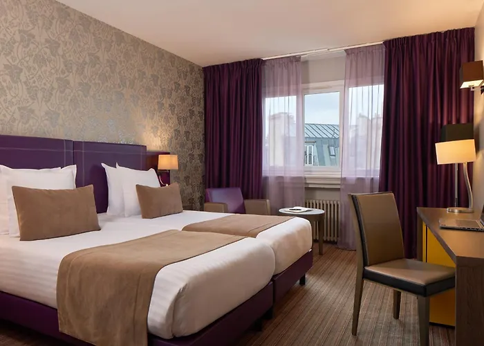 Timhotel Opera Blanche Fontaine 4*