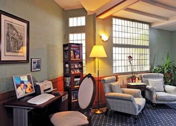 Hotel Timhotel Opéra Blanche Fontaine 4*