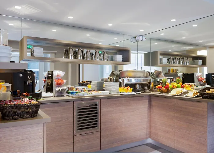 Timhotel Opéra Blanche Fontaine 4*