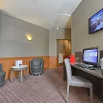 Timhotel Opera Blanche Fontaine Hotel 4*