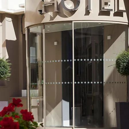 Szálloda Timhotel Opera Blanche Fontaine 4*